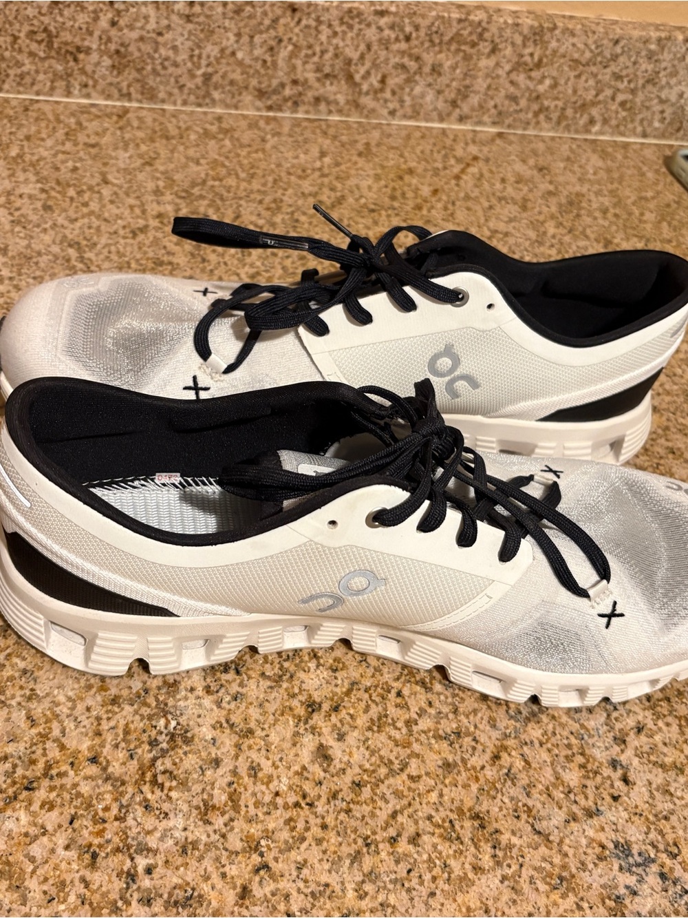 On Cloud Men’s White and Black CloudTec Running Shoes